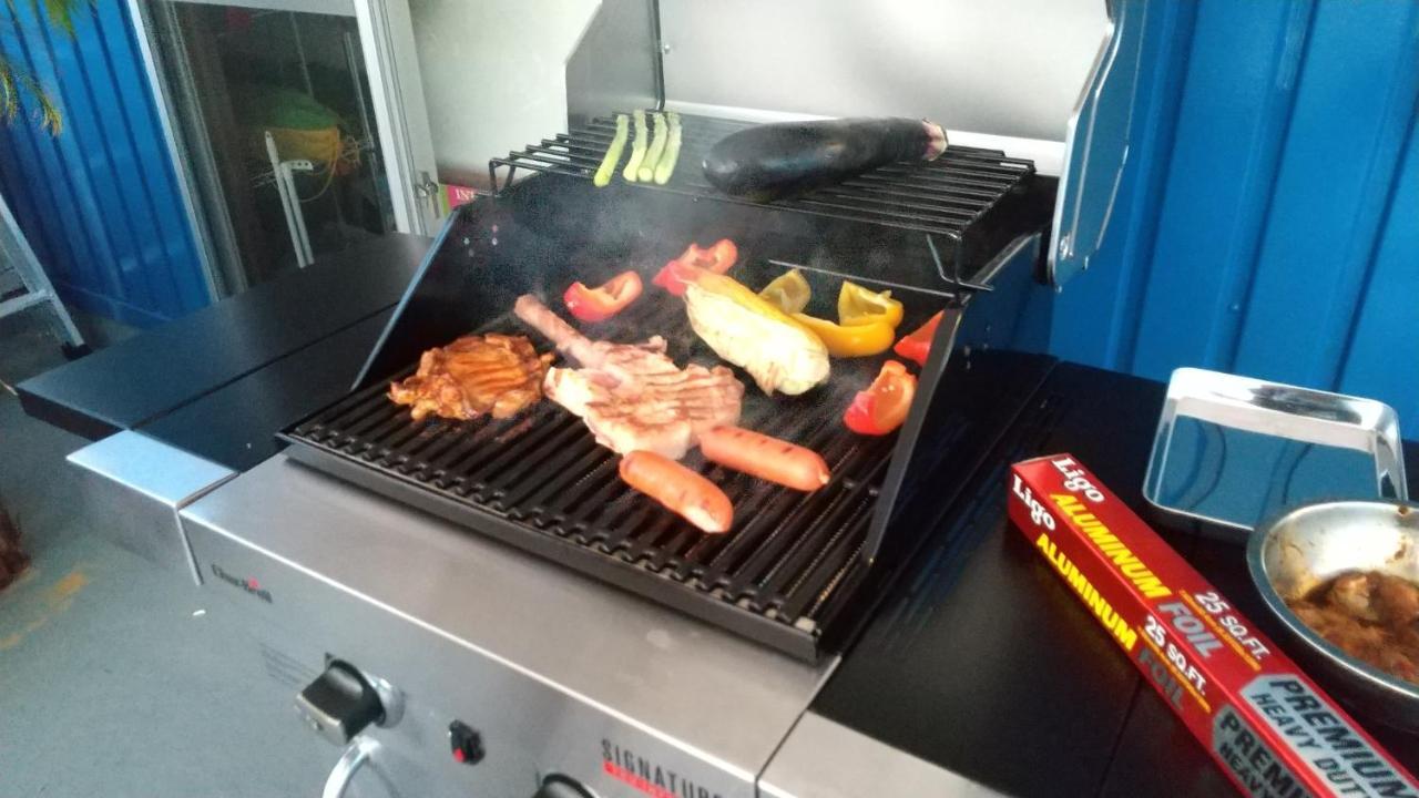 Holiday home 瀬底島一棟貸でプライベートbbq夜は満天の星空dcottage Sesoko